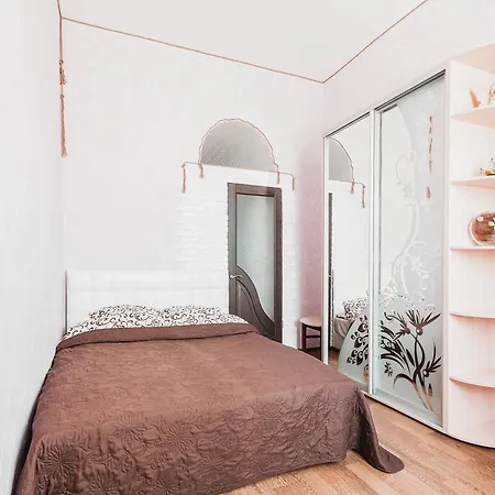 Apartment On Kachynskogo *